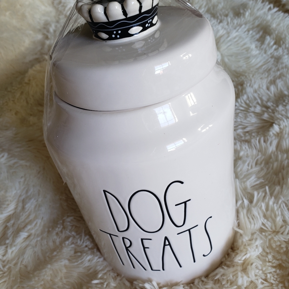 Rae Dunn ceramic dog treats container w crown lid 8.5 inches